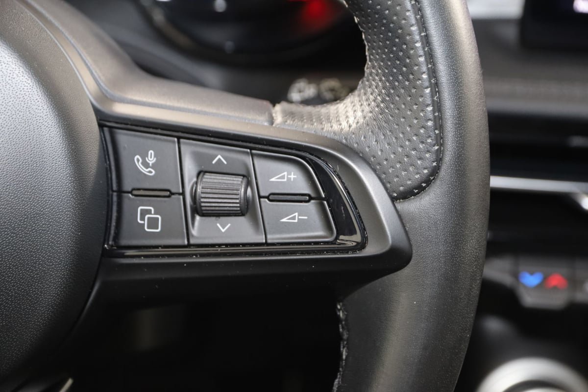 Used 2024 Alfa Romeo Tonale Veloce AWD/4WD image 36