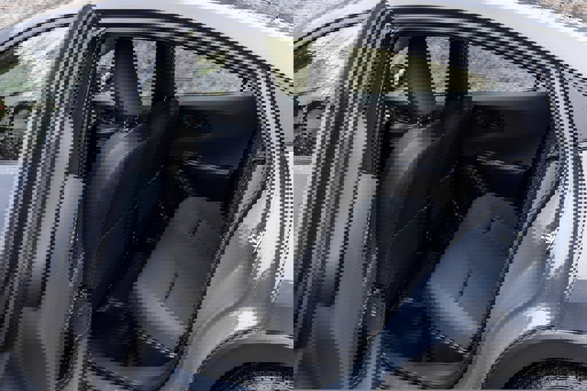 Used 2025 Toyota Prius LE image 21