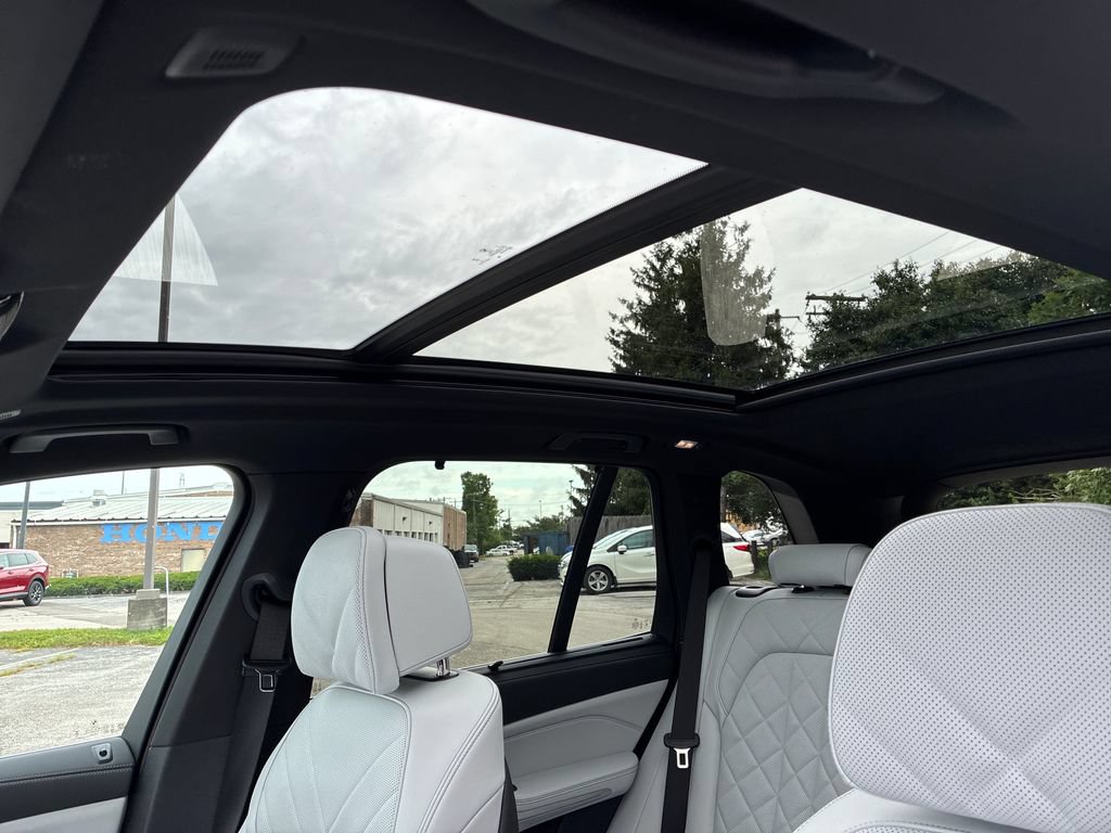 New 2026 BMW X5 xDrive40i AWD/4WD image 17
