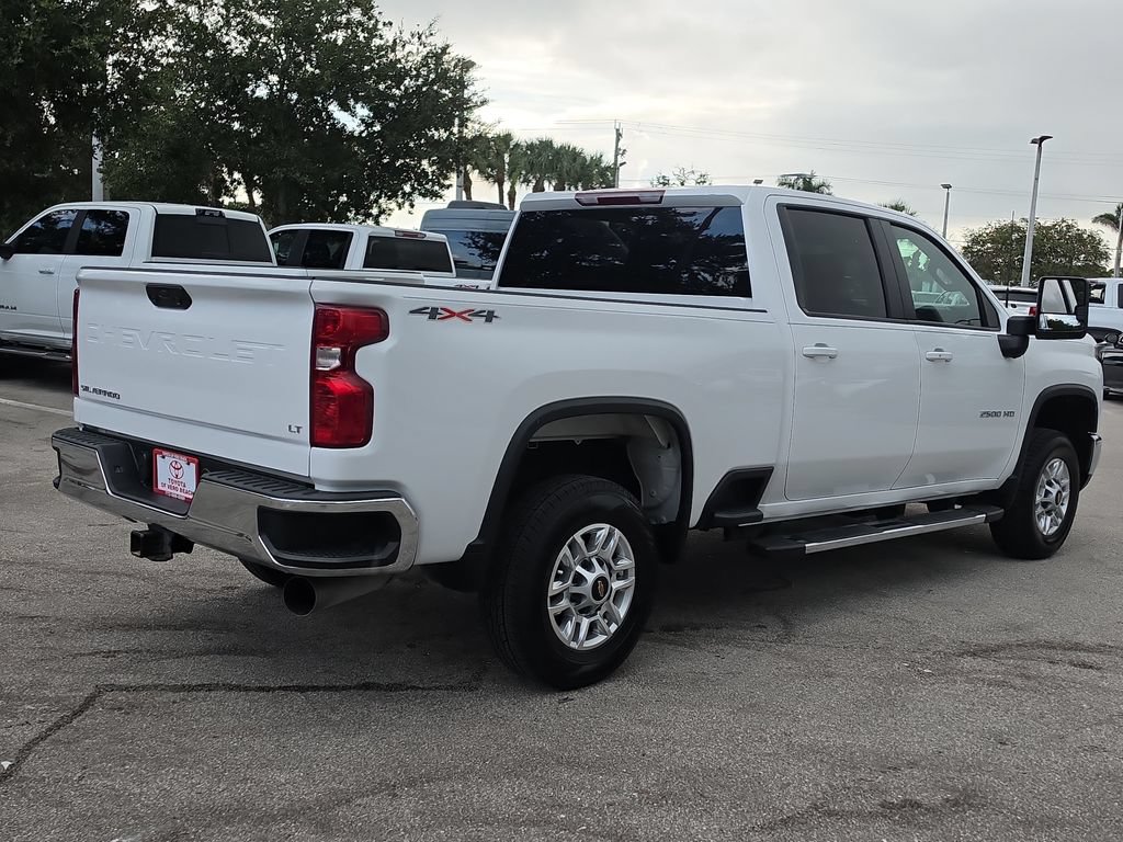 Used 2025 Chevrolet Silverado 2500 LT w/ Convenience Package AWD/4WD image 5