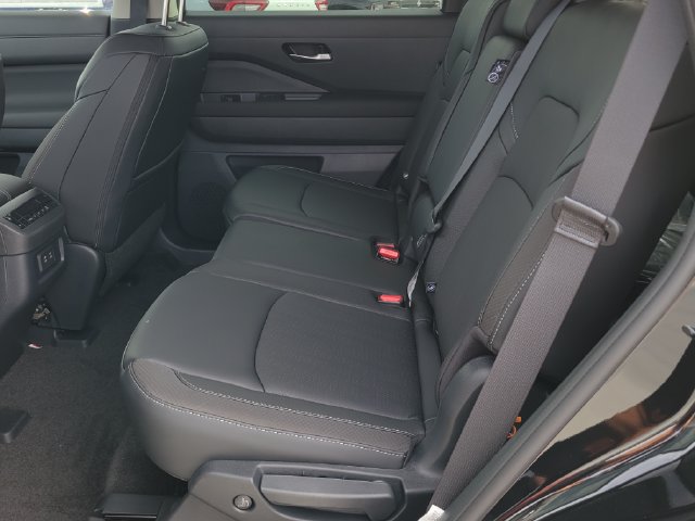 New 2026 Nissan Pathfinder SL AWD/4WD image 7