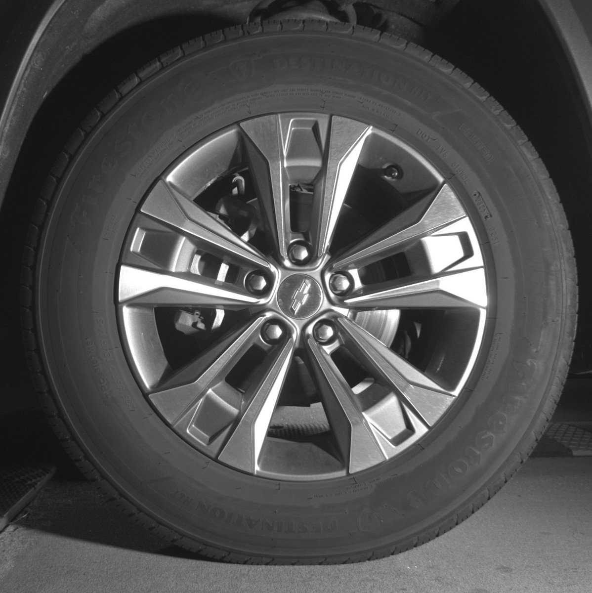 Used 2025 Chevrolet Equinox LT FWD image 12