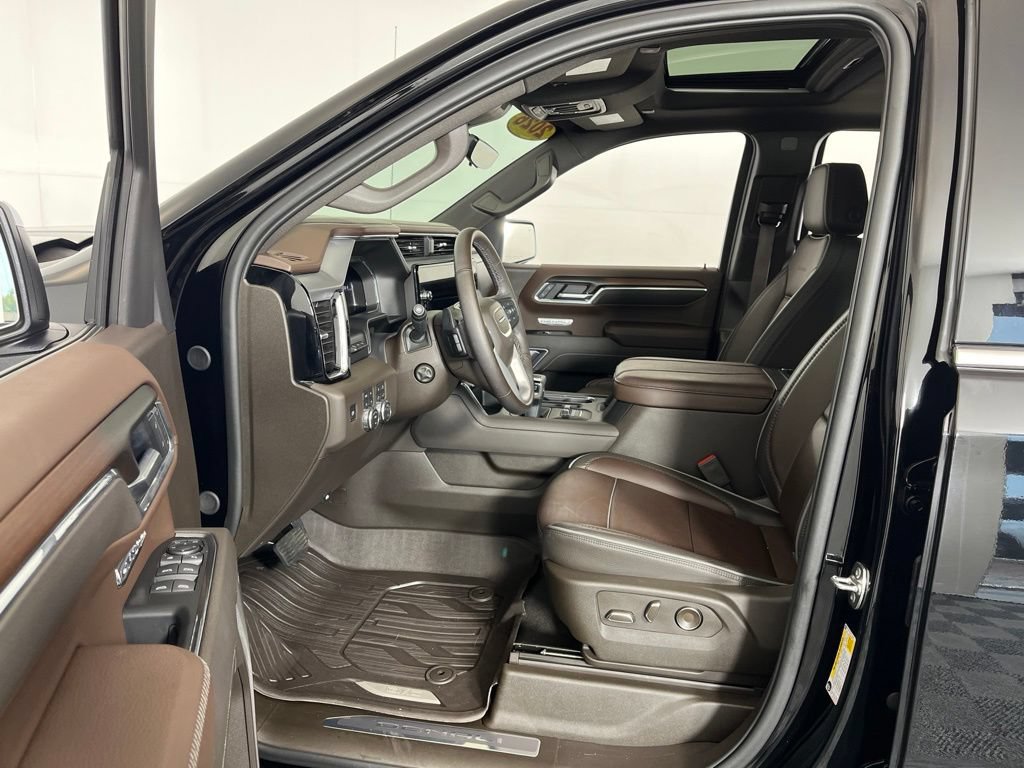 Used 2026 GMC Sierra 1500 Denali w/ Technology Package AWD/4WD image 26