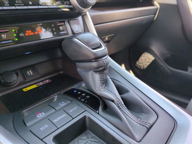 Used 2024 Toyota RAV4 Limited w/ Advanced Technology Package FWD image 12
