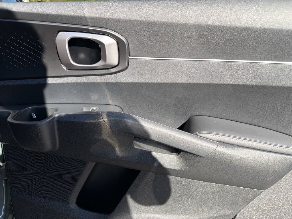 Used 2025 Kia Sorento EX w/ EX Panoramic Sunroof Package FWD image 22