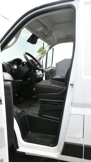 Used 2025 RAM ProMaster 2500 w/ Convenience Group image 14