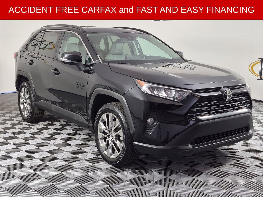 Used 2021 Toyota RAV4 XLE Premium FWD image 2