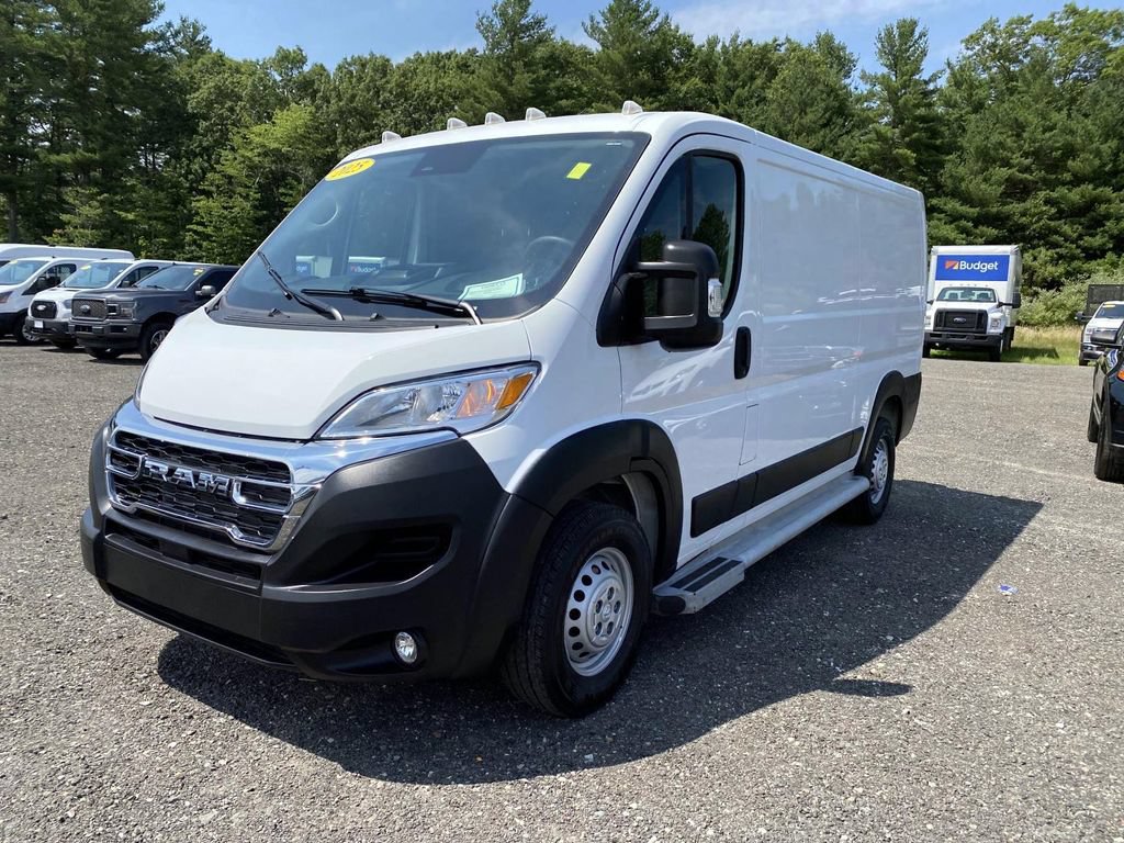 Used 2025 RAM ProMaster 2500 w/ U-Haul Equipment Group FWD image 9