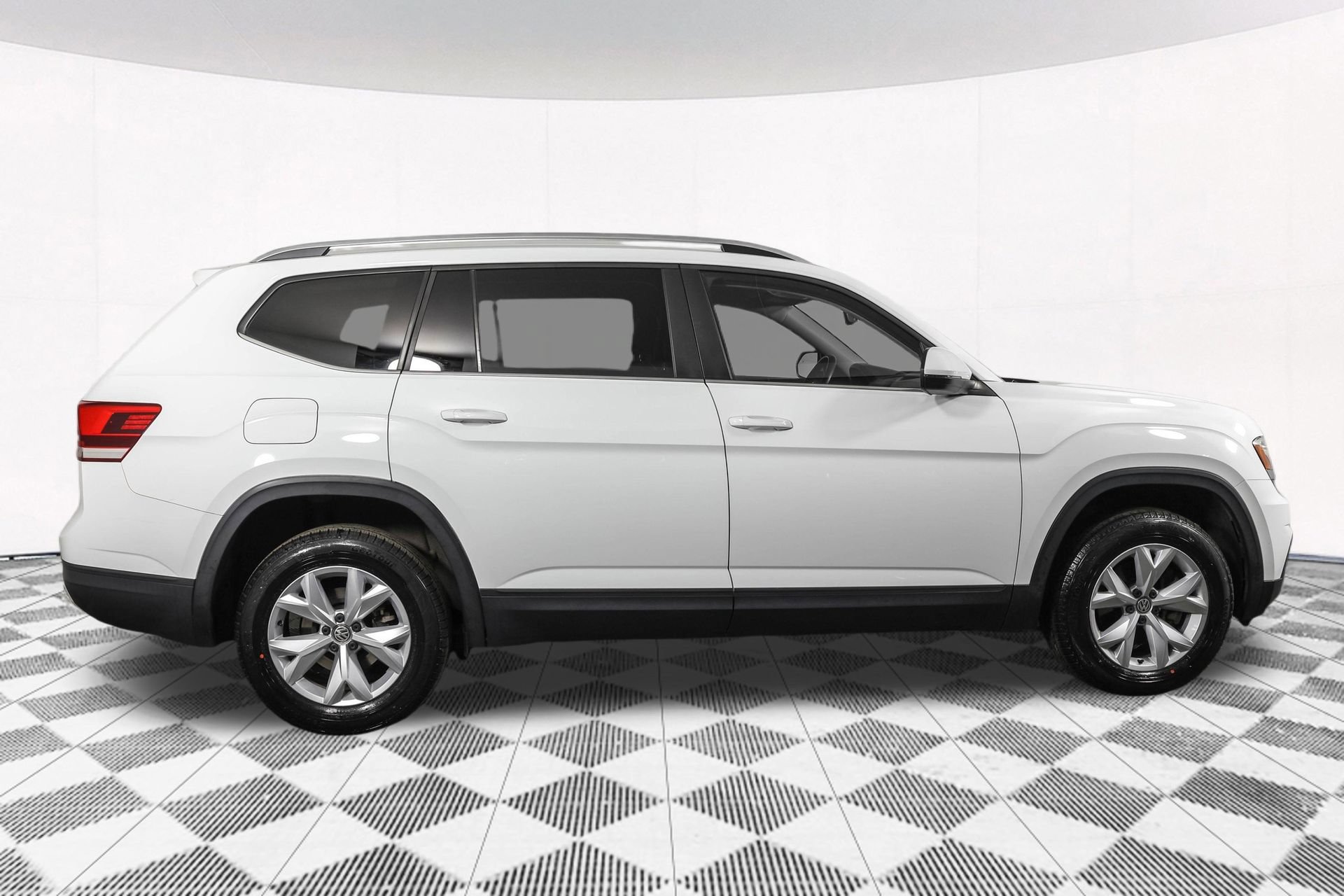 Used 2018 Volkswagen Atlas SE AWD/4WD image 13