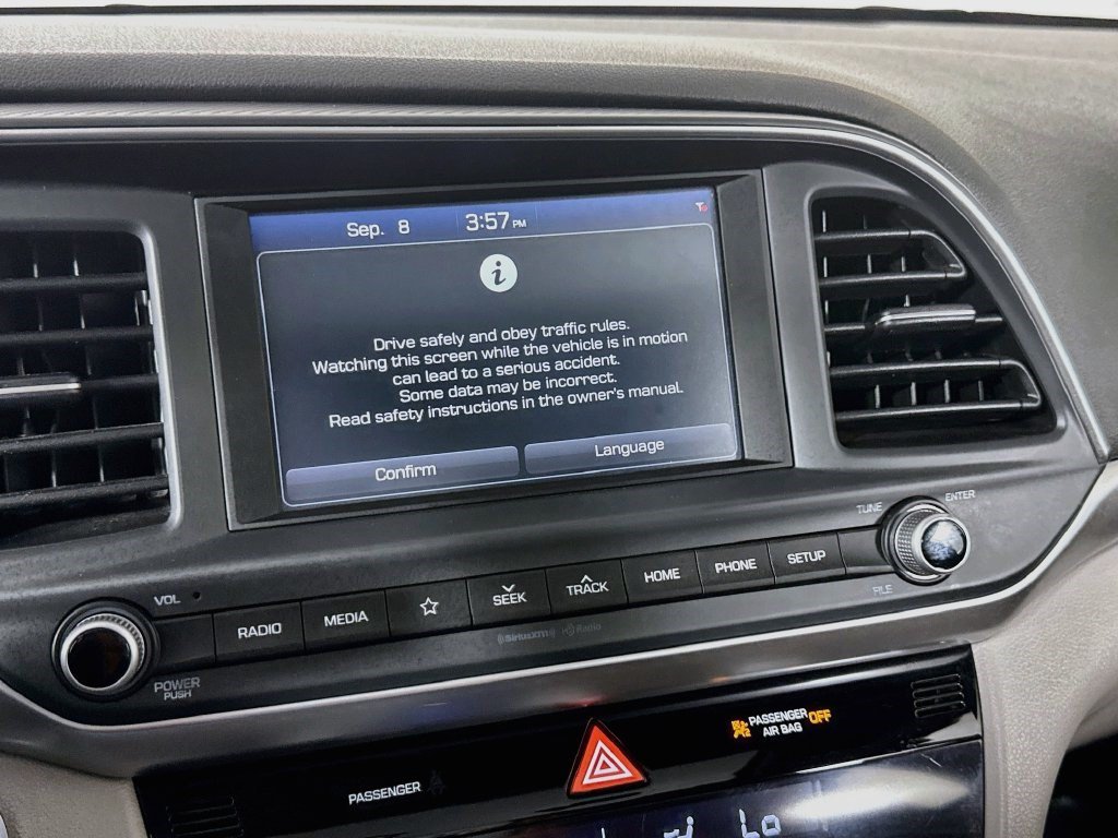 Used 2019 Hyundai Elantra Value Edition FWD image 17