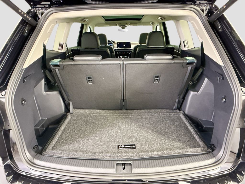 New 2026 Volkswagen Atlas SEL Premium R-Line image 28