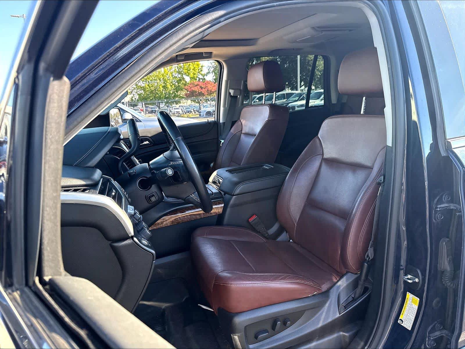 Used 2019 Chevrolet Tahoe Premier w/ Premier Plus Edition AWD/4WD image 20