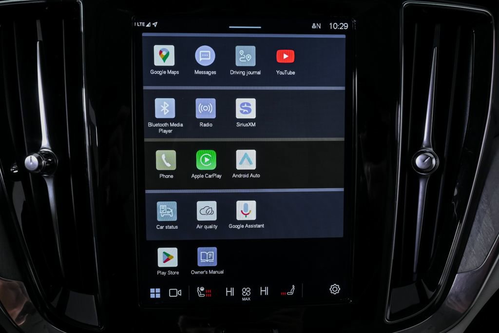 Certified 2025 Volvo V60 B5 Cross Country Plus image 15