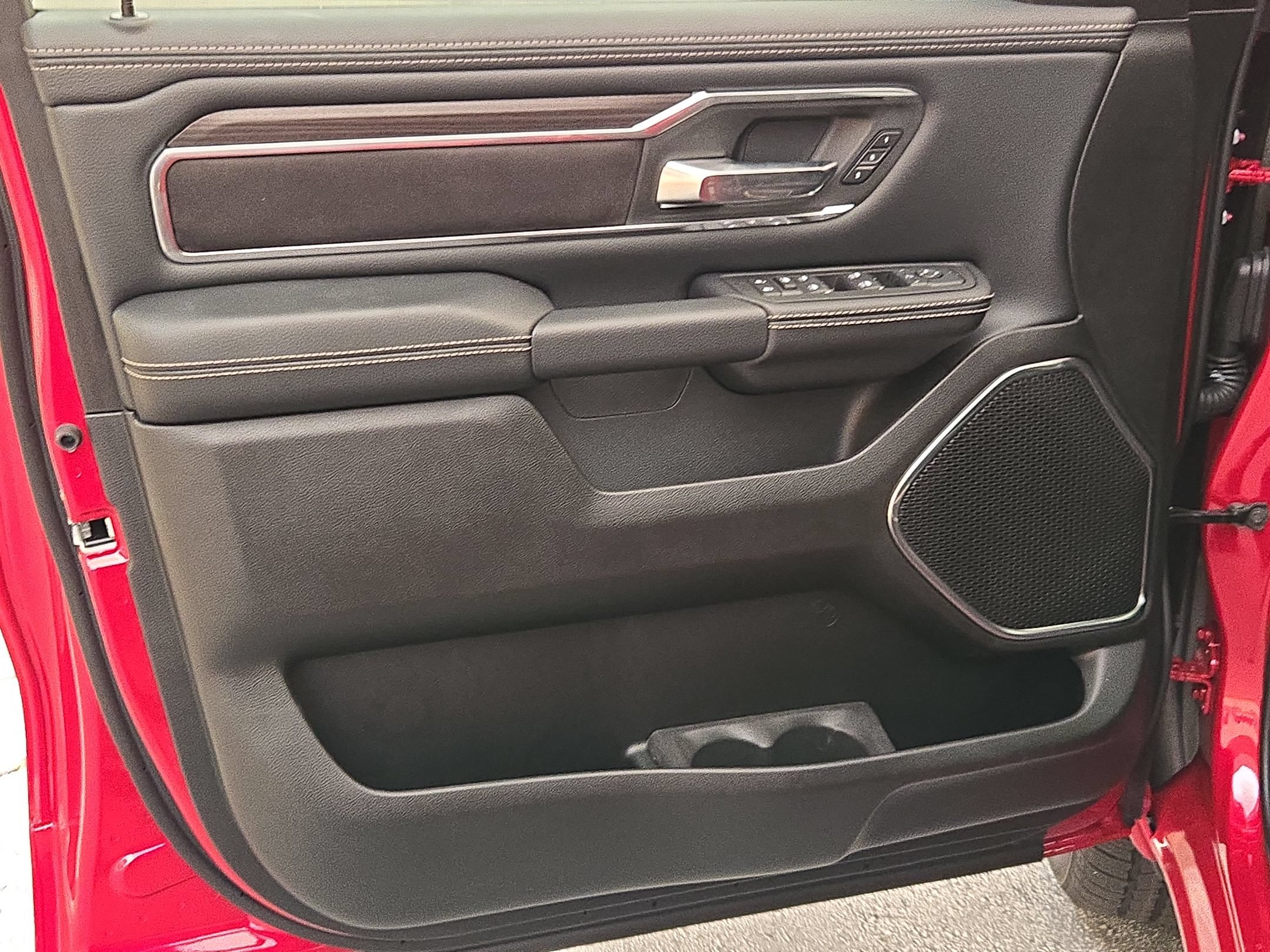 New 2027 RAM 1500 Laramie AWD/4WD image 19