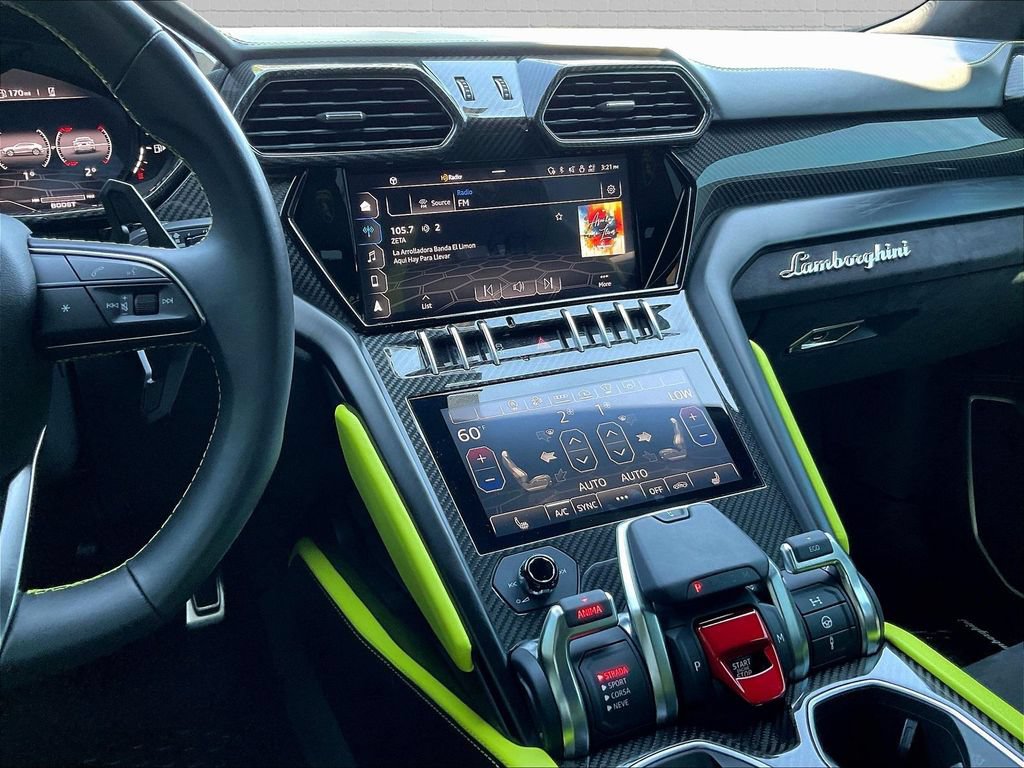 Used 2022 Lamborghini Urus AWD/4WD image 9