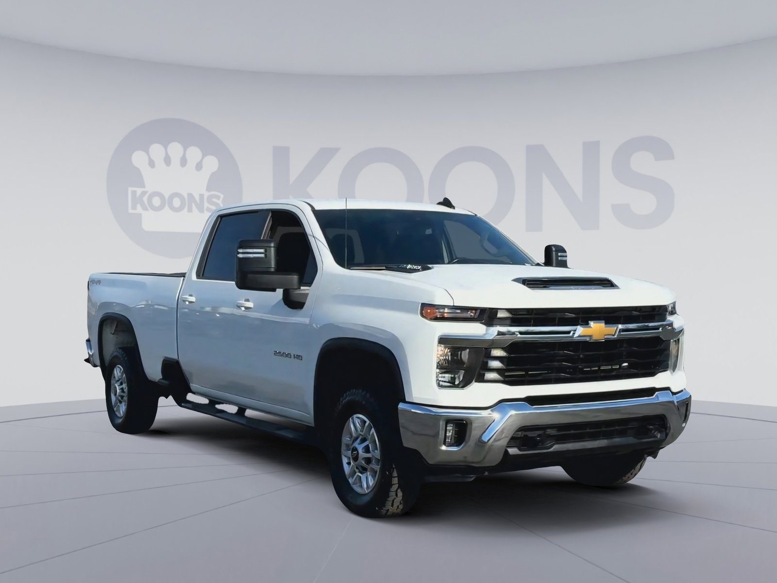 Used 2025 Chevrolet Silverado 2500 LT w/ Convenience Package image 5