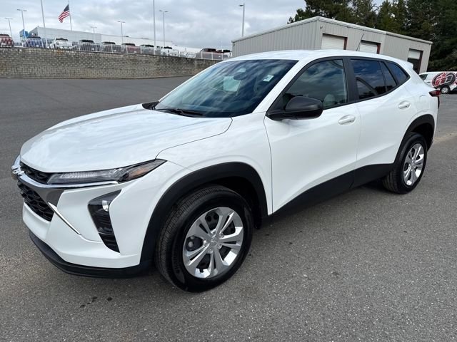 Used 2024 Chevrolet Trax LS