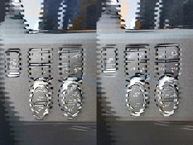 New 2026 GMC Sierra 1500 SLT w/ SLT Premium Plus Package image 31