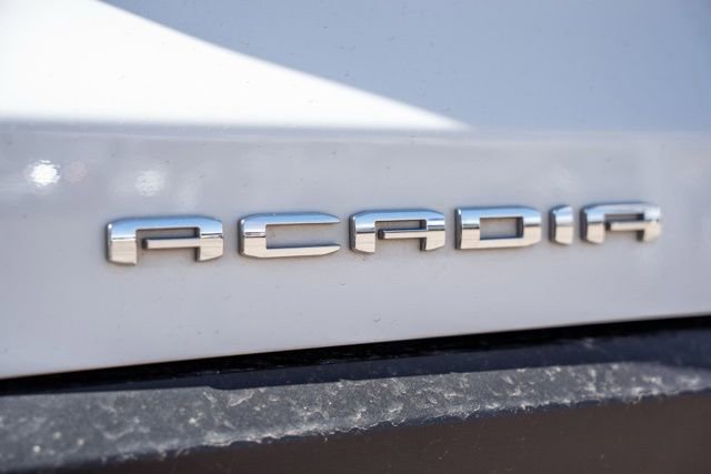 Used 2023 GMC Acadia SLE w/ Driver Convenience Package FWD image 10