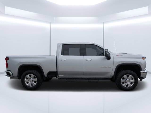 Used 2022 Chevrolet Silverado 2500 LTZ AWD/4WD image 2