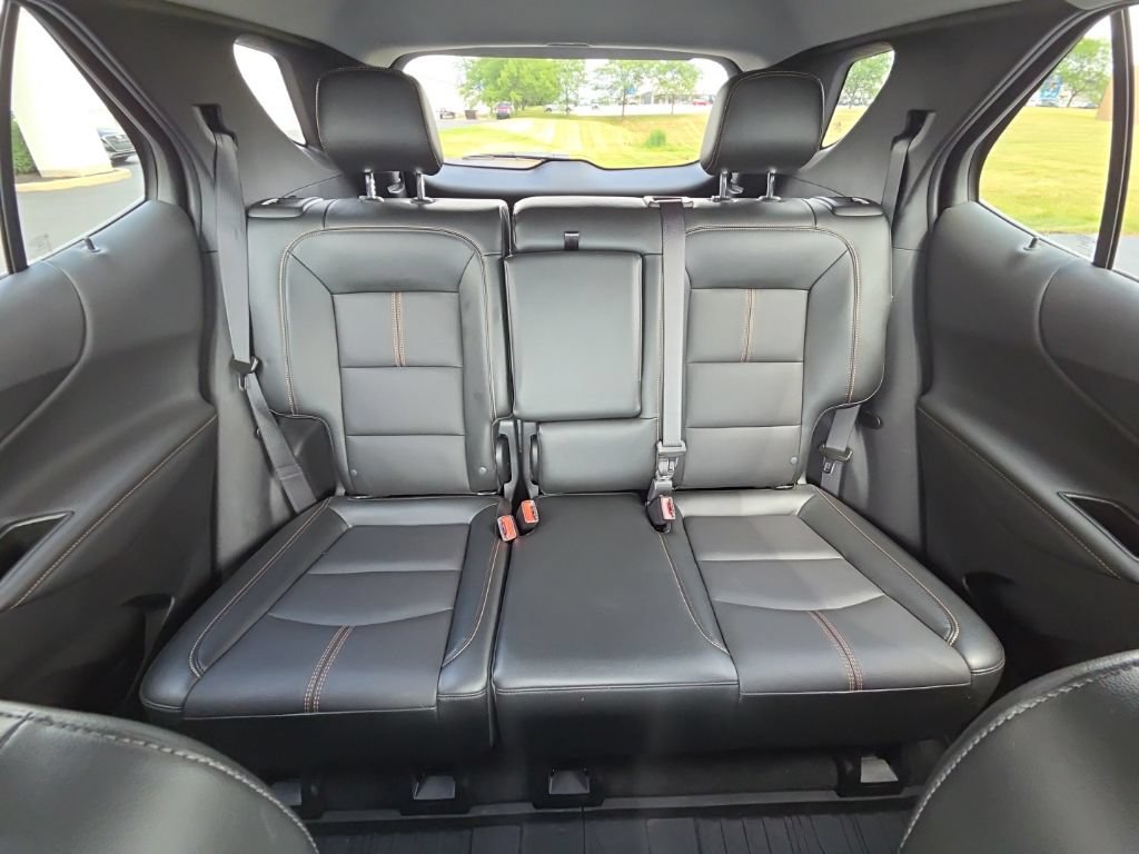 Used 2024 Chevrolet Equinox Premier FWD image 24