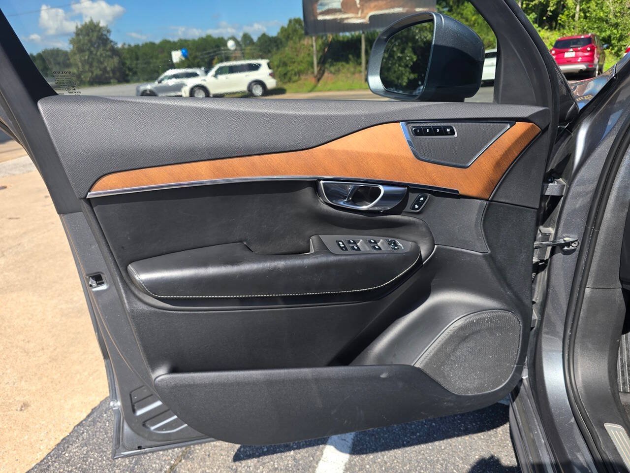 Used 2018 Volvo XC90 T6 Inscription w/ Convenience Package AWD/4WD image 14