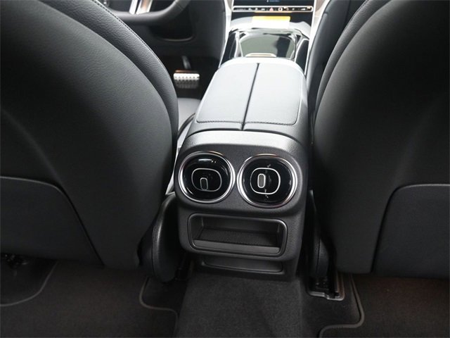 New 2025 Mercedes-Benz GLC 350e 4MATIC image 29