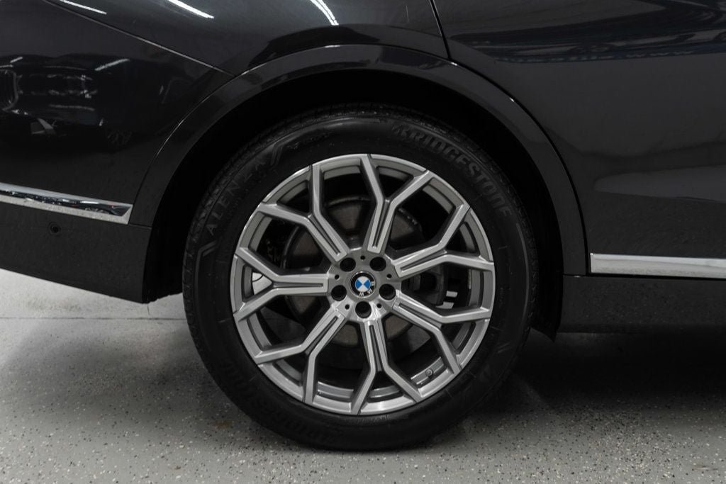Used 2020 BMW X7 xDrive40i w/ Premium Package AWD/4WD image 42