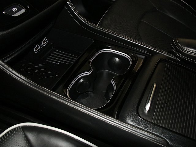 Used 2025 Chrysler Pacifica Limited image 22