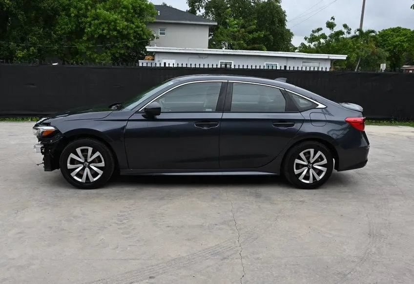 Used 2022 Honda Civic LX image 5