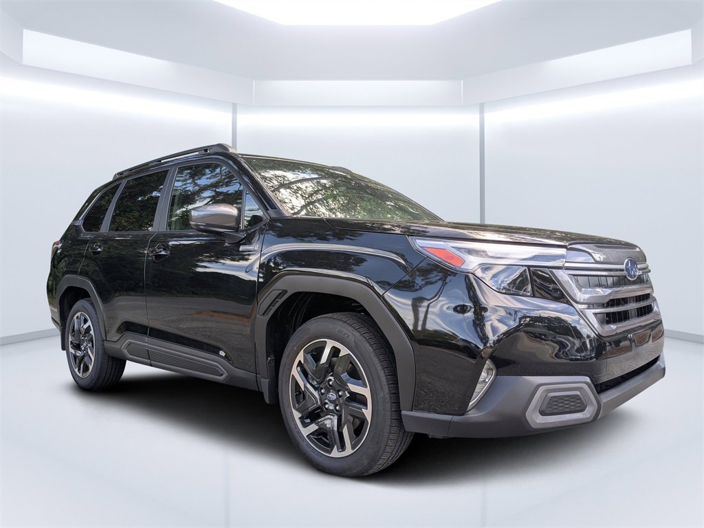 New 2025 Subaru Forester Limited w/ Protection Package (1PH)