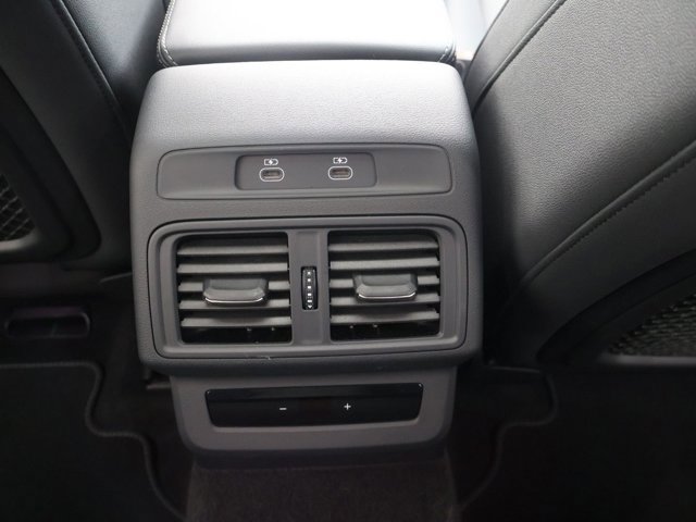 Used 2025 Audi Q5 Premium w/ Convenience Package image 22