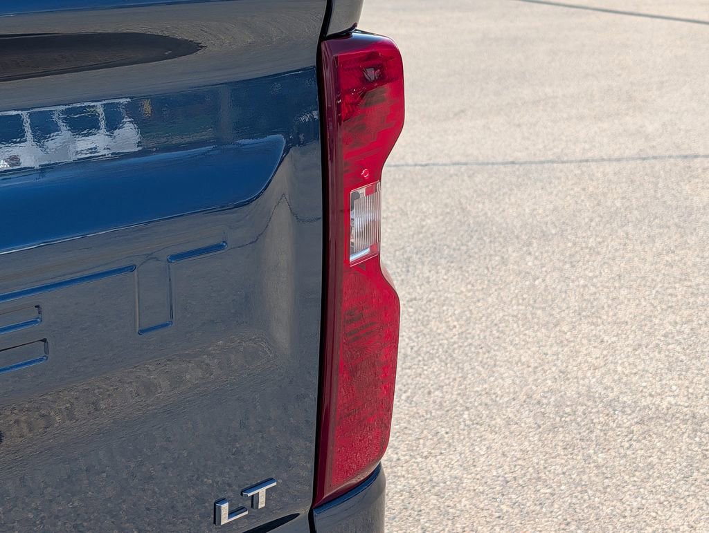 Used 2019 Chevrolet Silverado 1500 LT w/ All-Star Edition AWD/4WD image 9