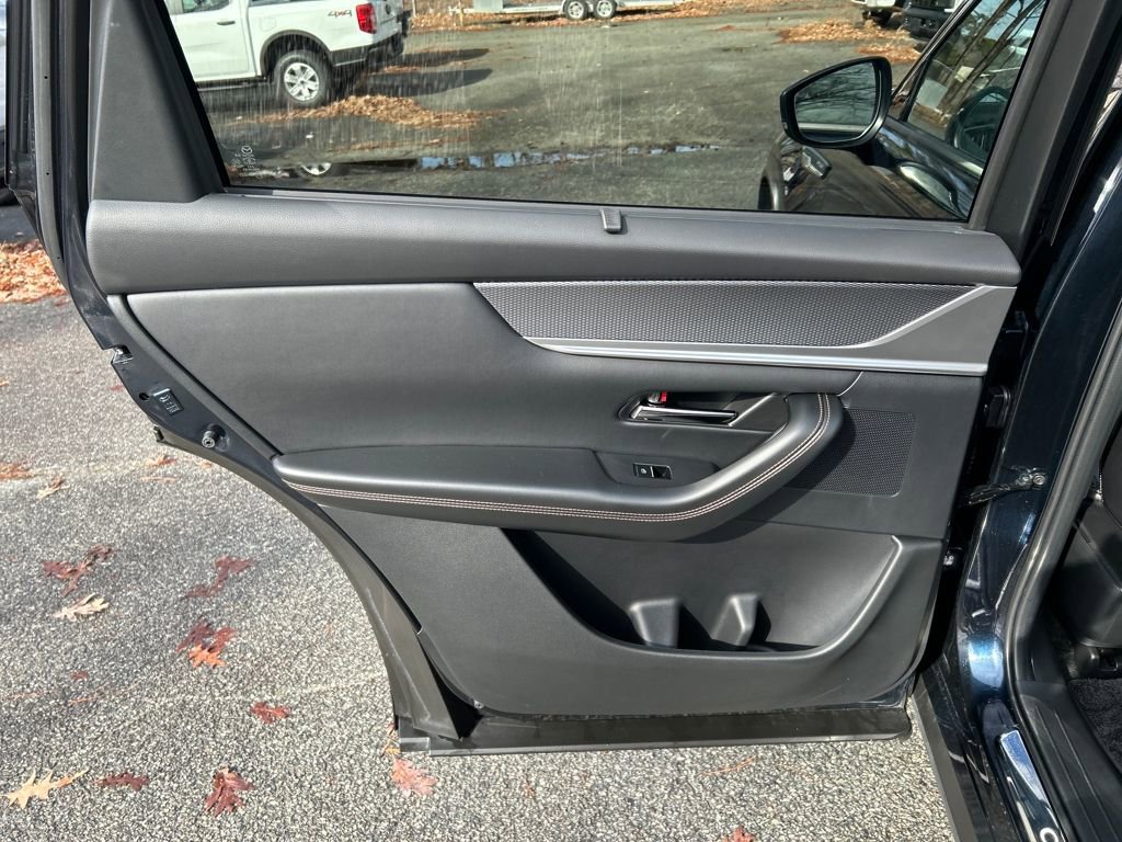 Used 2025 MAZDA CX-90 Plug-In Hybrid w/ Premium Plus image 28