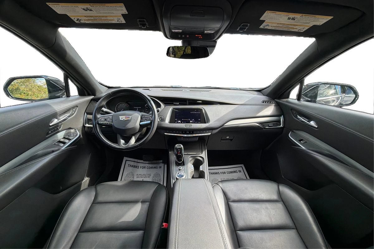 Used 2020 Cadillac XT4 Premium Luxury FWD image 29