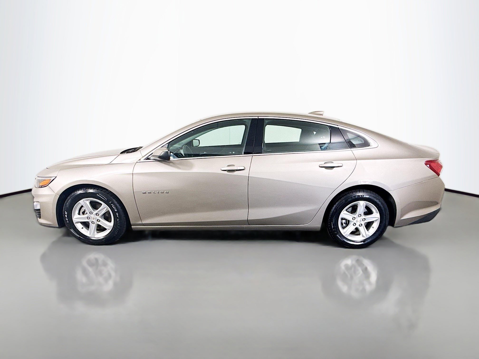 Used 2022 Chevrolet Malibu LT image 6
