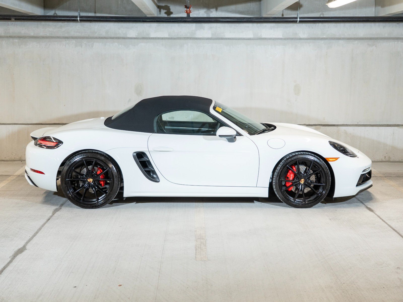Certified 2025 Porsche 718 Boxster S RWD image 8
