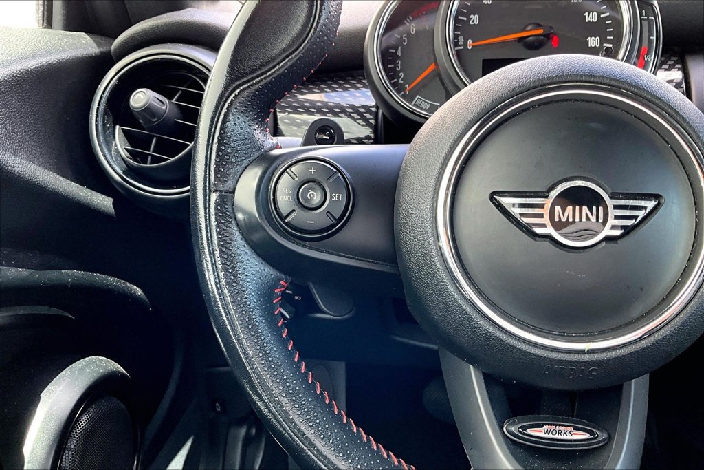 Used 2019 MINI Cooper S w/ Premium Package FWD image 17
