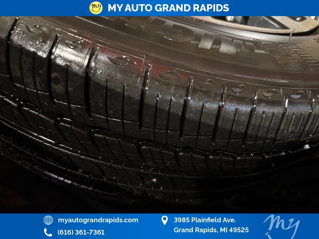 Used 2018 Mitsubishi Outlander SEL image 53