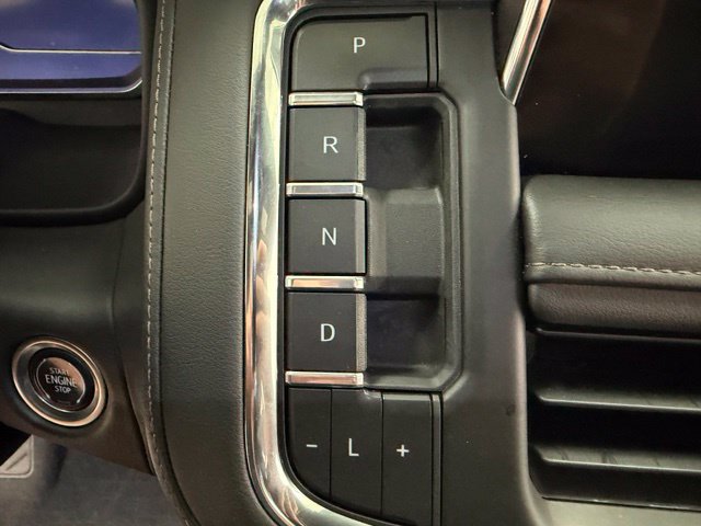 Certified 2022 Chevrolet Tahoe High Country AWD/4WD image 15