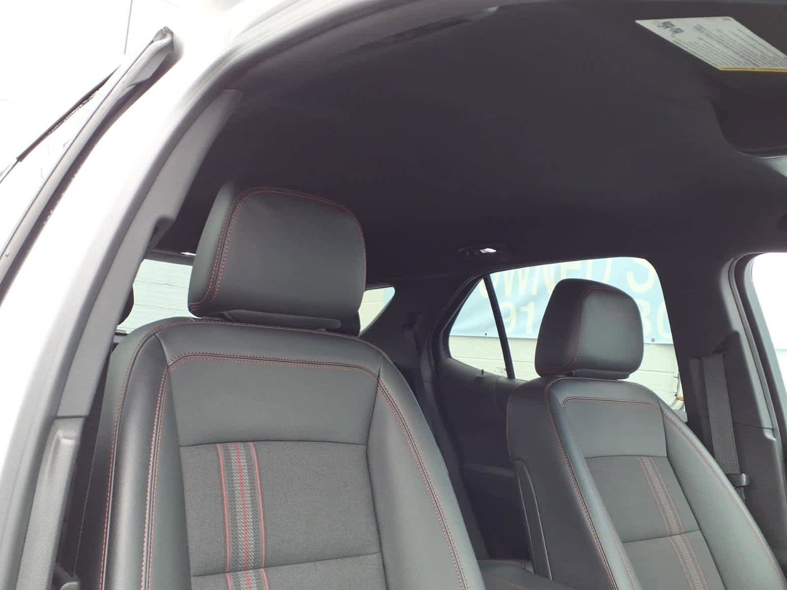 Used 2023 Chevrolet Equinox RS AWD/4WD image 23