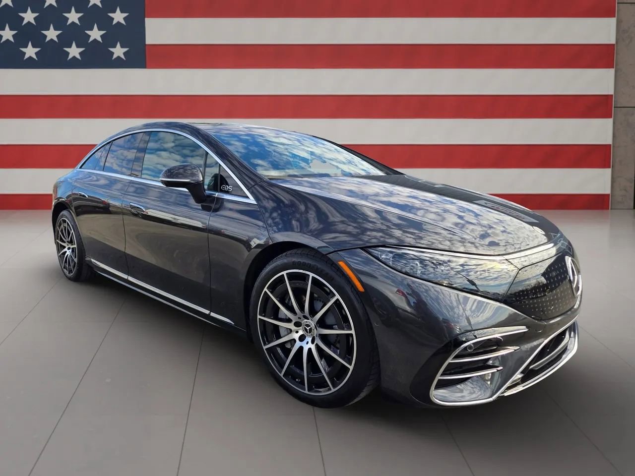Used 2023 Mercedes-Benz EQS 580 4MATIC Sedan w/ Exclusive Trim Package
