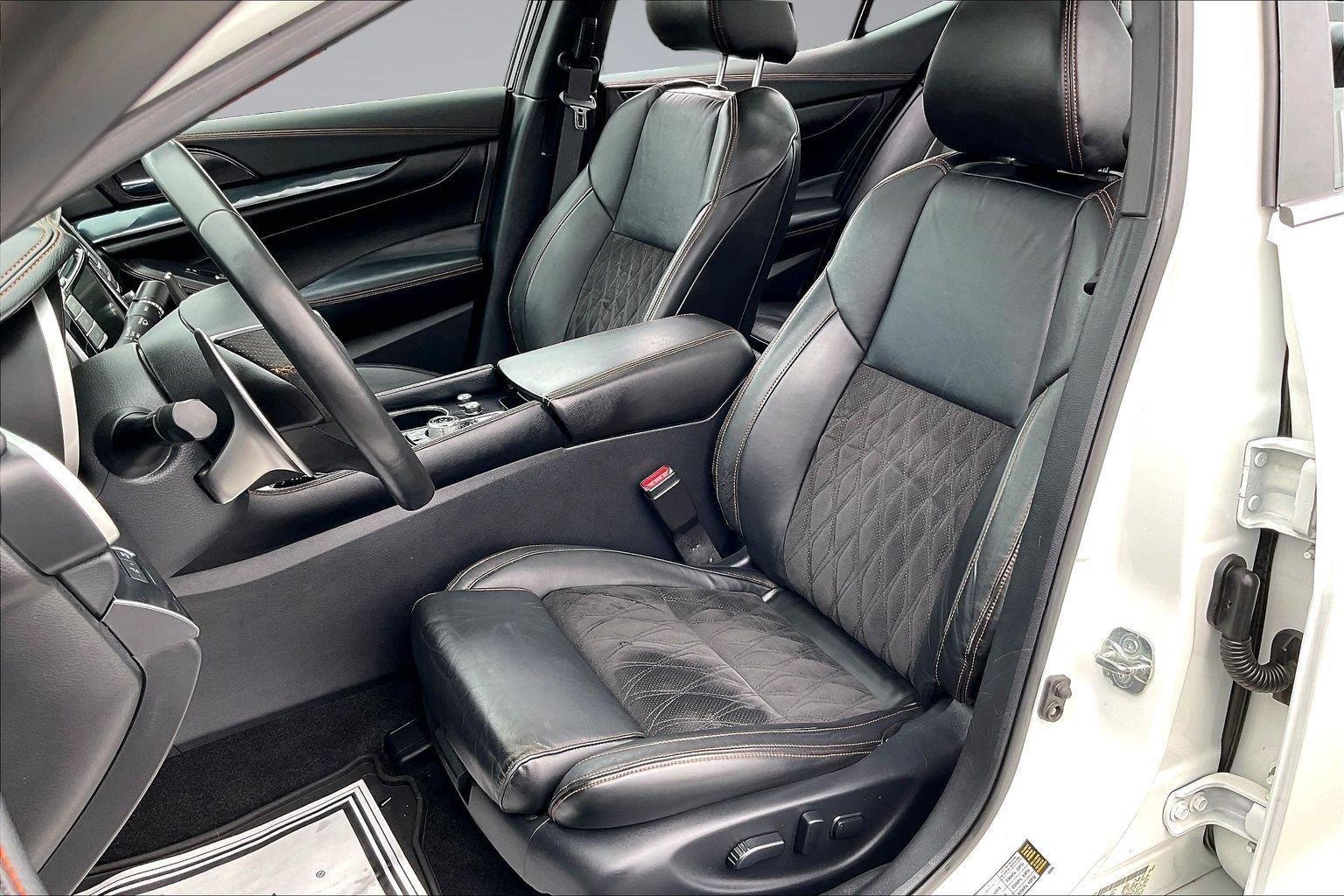 Certified 2020 Nissan Maxima SR w/ Sport Mat Group FWD image 26