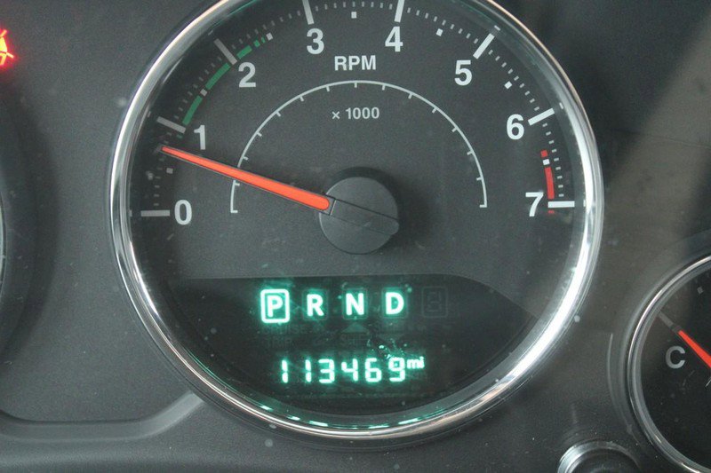 Used 2015 Jeep Wrangler Sport image 16