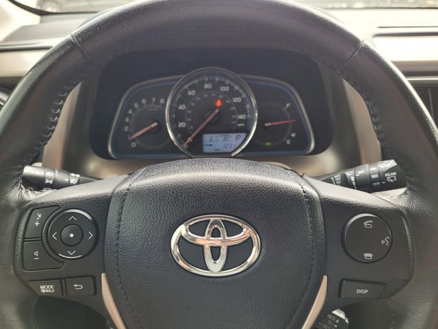 Used 2015 Toyota RAV4 Limited w/ Technology Package image 29