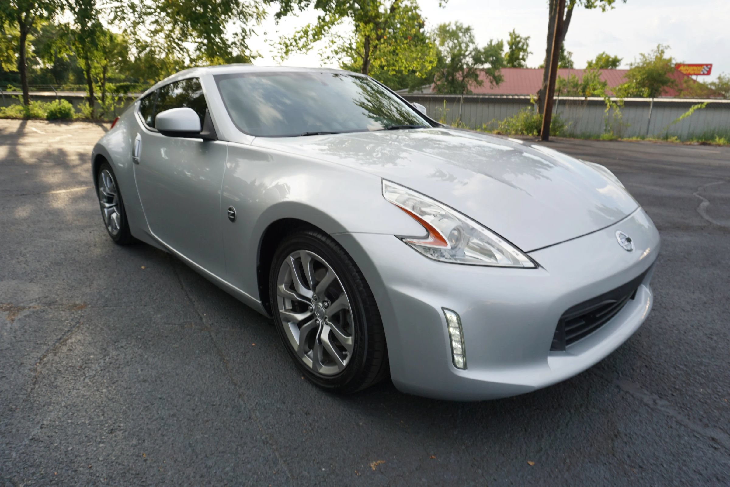 Used 2014 Nissan 370Z Touring RWD image 5