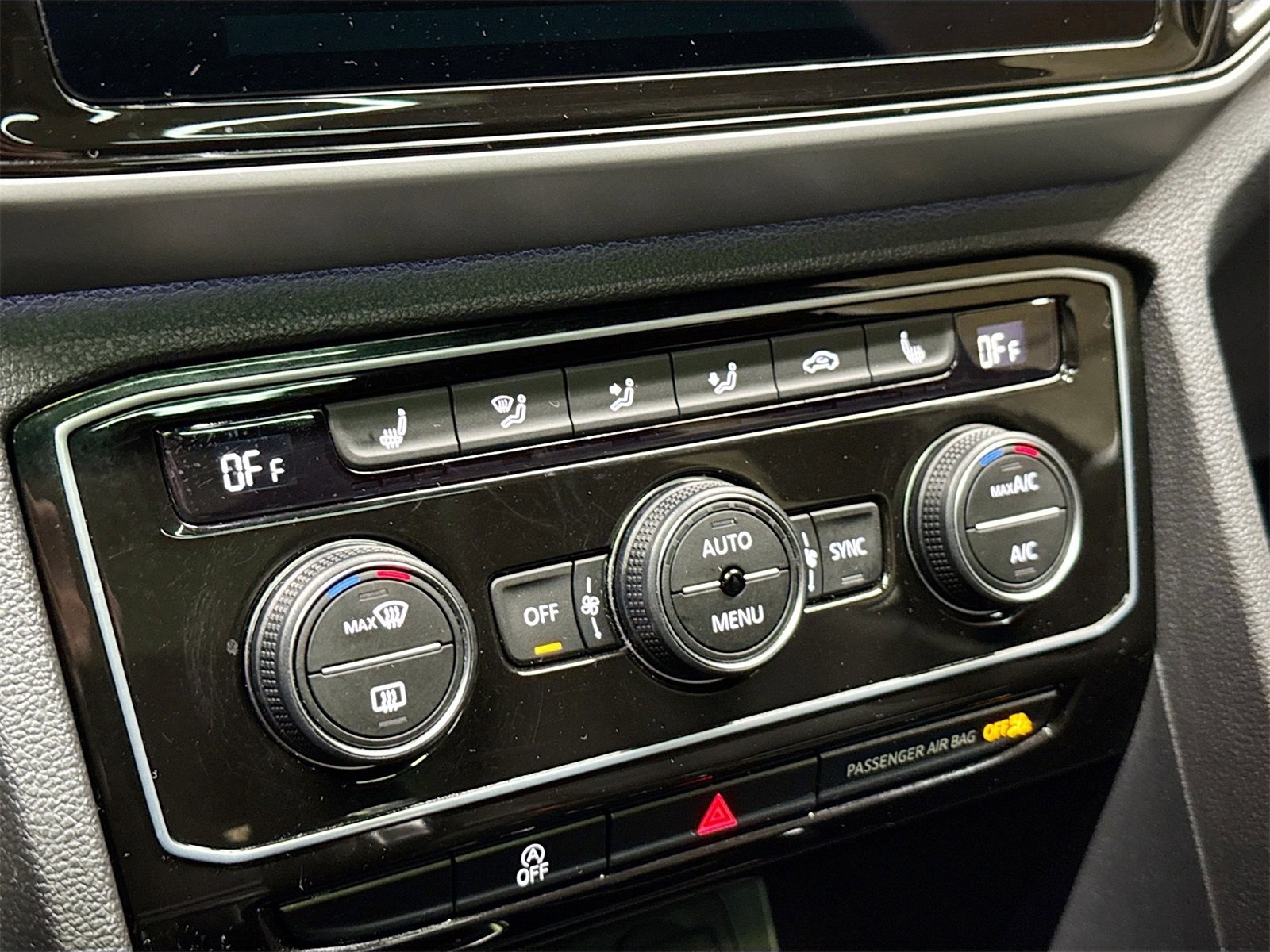 Used 2022 Volkswagen Atlas Cross Sport SEL R-Line image 16