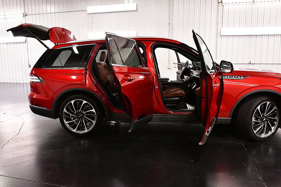 Used 2020 Lincoln Aviator Reserve w/ Equipment Group 202A AWD/4WD image 34