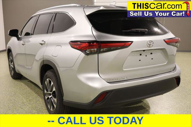 Used 2021 Toyota Highlander XLE image 5
