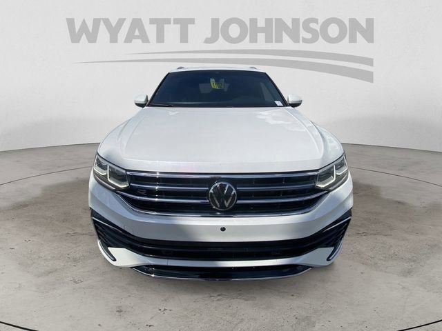 Used 2024 Volkswagen Tiguan SEL R-Line AWD/4WD image 14